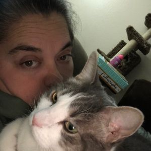 Meet your Posher, Leandra